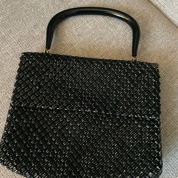 Whiting & Davis Black Beaded Mesh Bag with Plastic Handle -Vintage - Picture 1 of 2